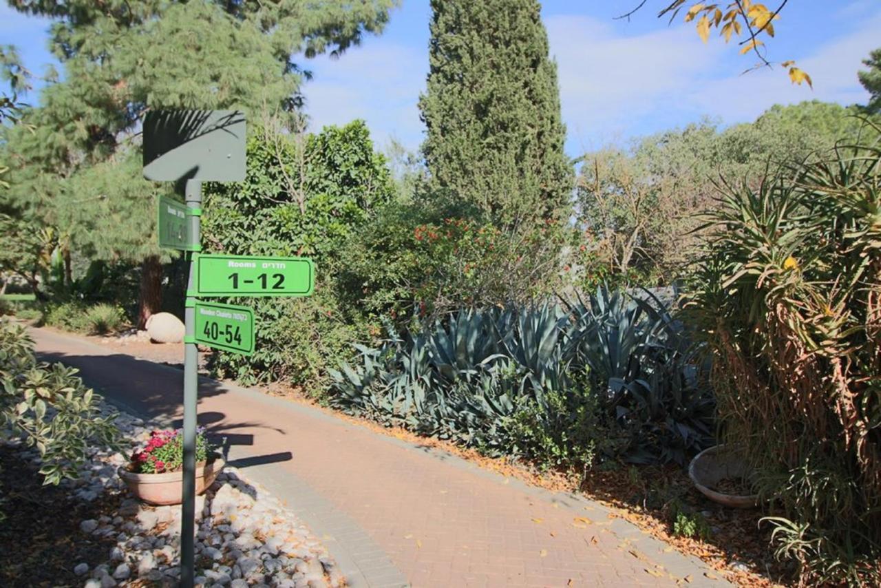 Villa Etnachta Kibbutz Afik Exterior foto