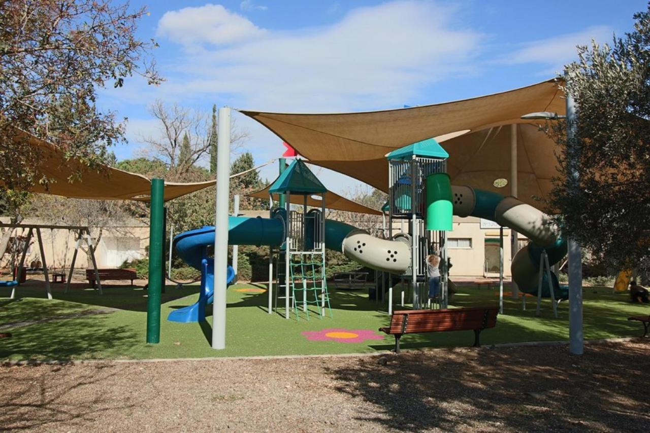 Villa Etnachta Kibbutz Afik Exterior foto